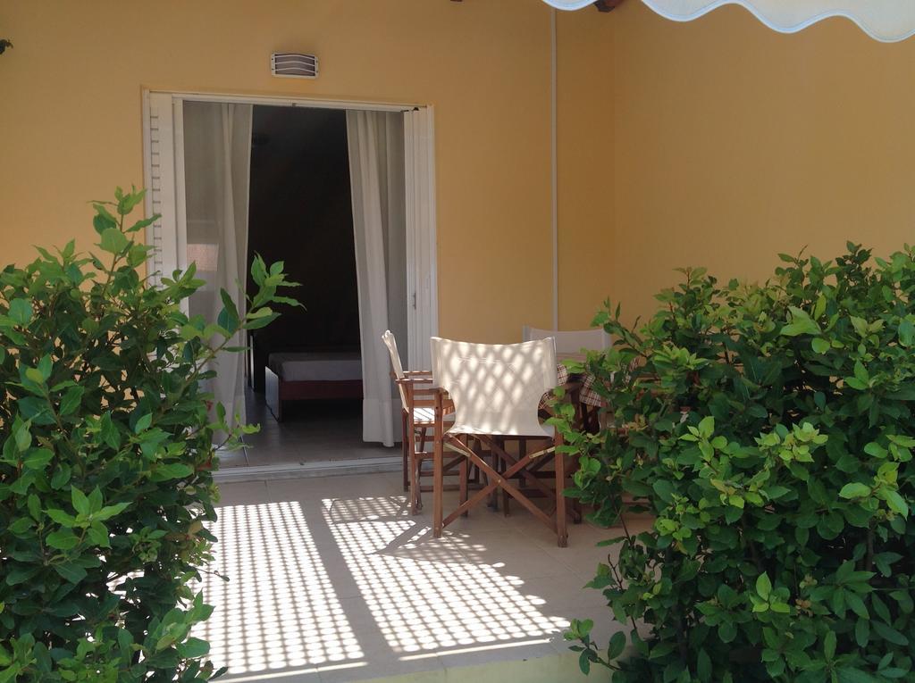 Boutique Hotel Ileas Village Arkoudi Quarto foto