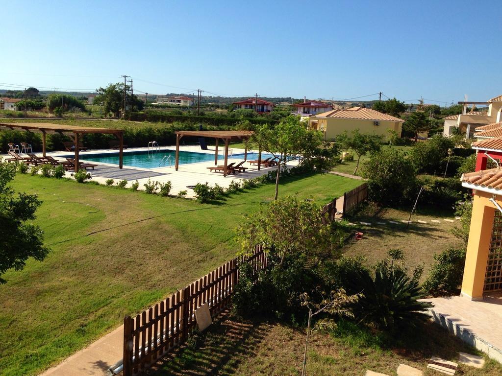 Boutique Hotel Ileas Village Arkoudi Quarto foto
